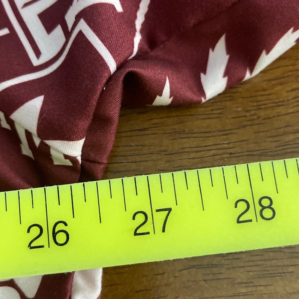 Texas A&M Aggies Hawaiian Shirt Mens XL Maroon 12th Man Tropical NCAA - Picture 3 of 5